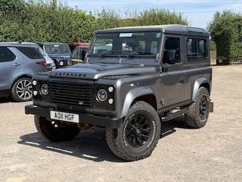 Used Land Rover Defender 90 2011 for sale - 79411960: Photo