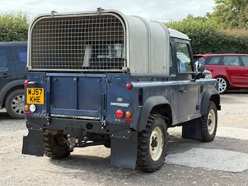 Used Land Rover Defender 90 2007 for sale - 76083709: Photo