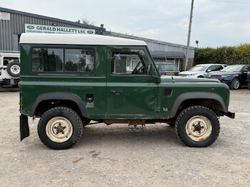 Used Land Rover Defender 90 1995 for sale - 75388272: Photo