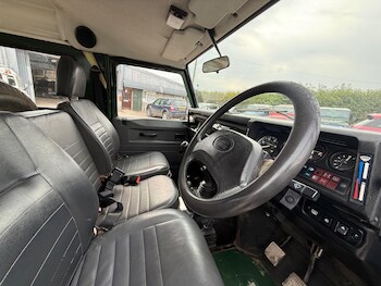 Used Land Rover Defender 90 1995 for sale - 75388272: Photo