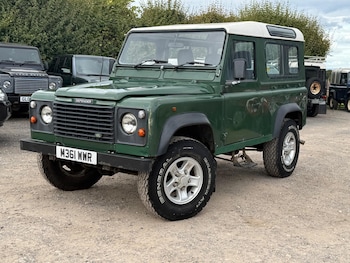 Used Land Rover Defender 90 1995 for sale - 76032279: Photo