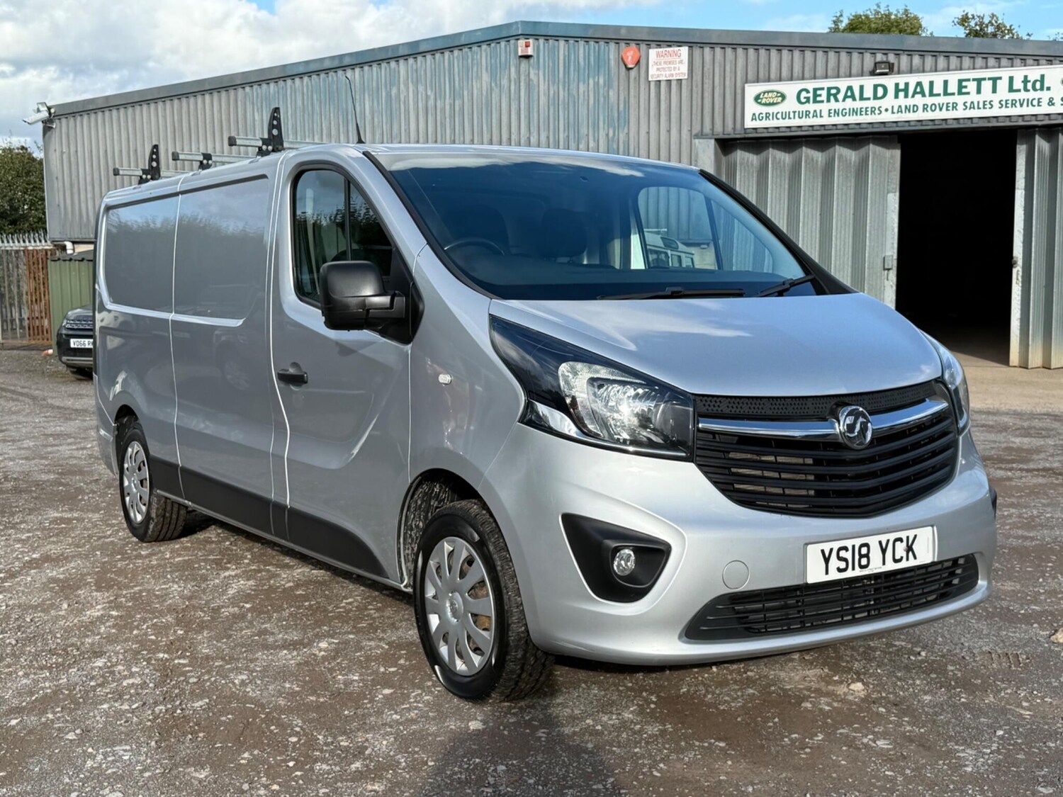 Used Vauxhall Vivaro 2018 for sale - 76085176: Photo 9