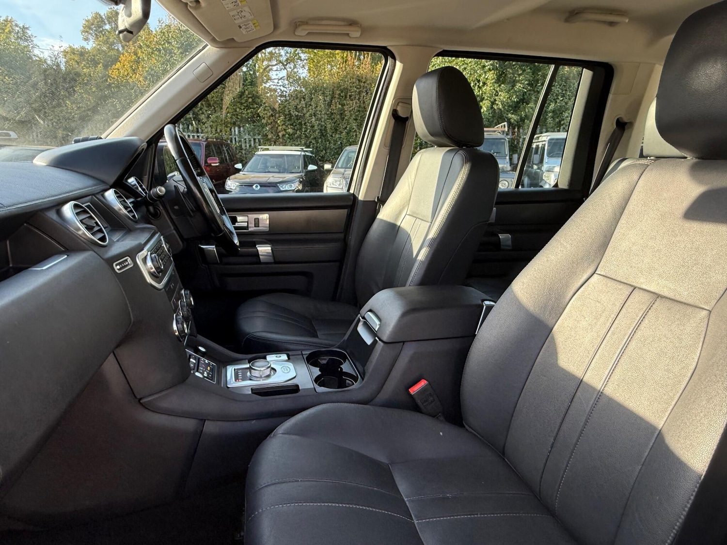 Used Land Rover Discovery 4 2012 for sale - 76085203: Photo 24