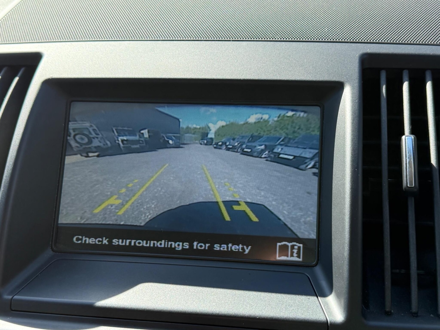 Used Land Rover Freelander 2 2014 for sale - 75781109: Photo 22