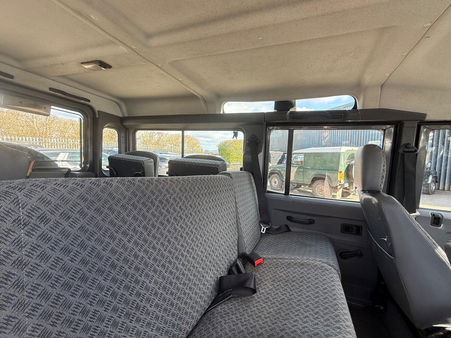 Used Land Rover Defender 110 2002 for sale - 78046866: Photo 17