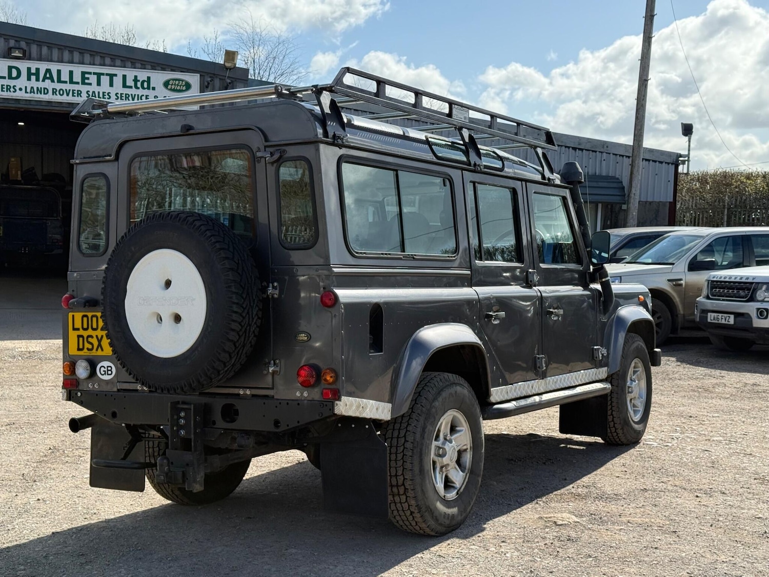 Used Land Rover Defender 110 2002 for sale - 78046866: Photo 6