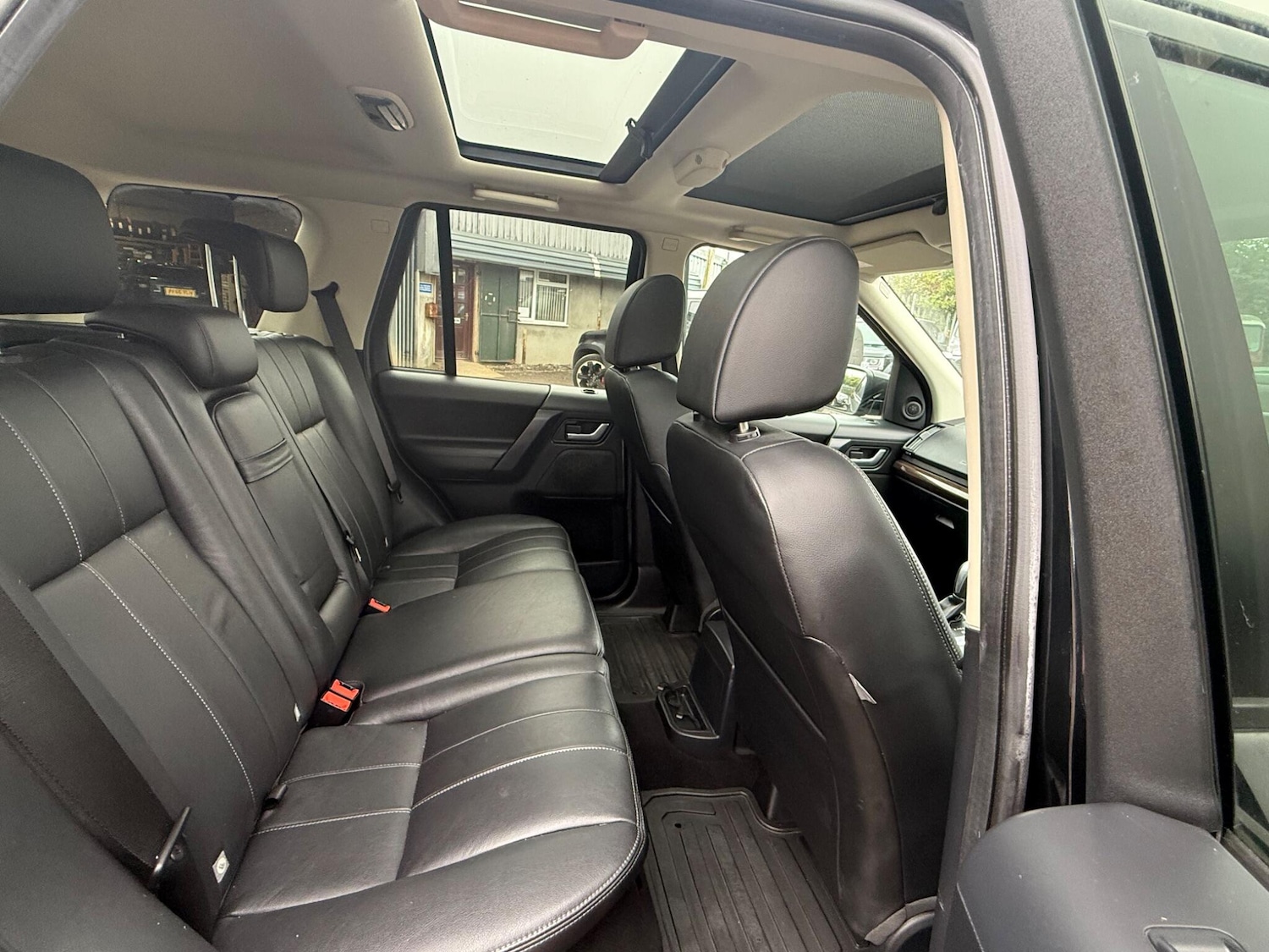 Used Land Rover Freelander 2013 for sale - 76989074: Photo 16