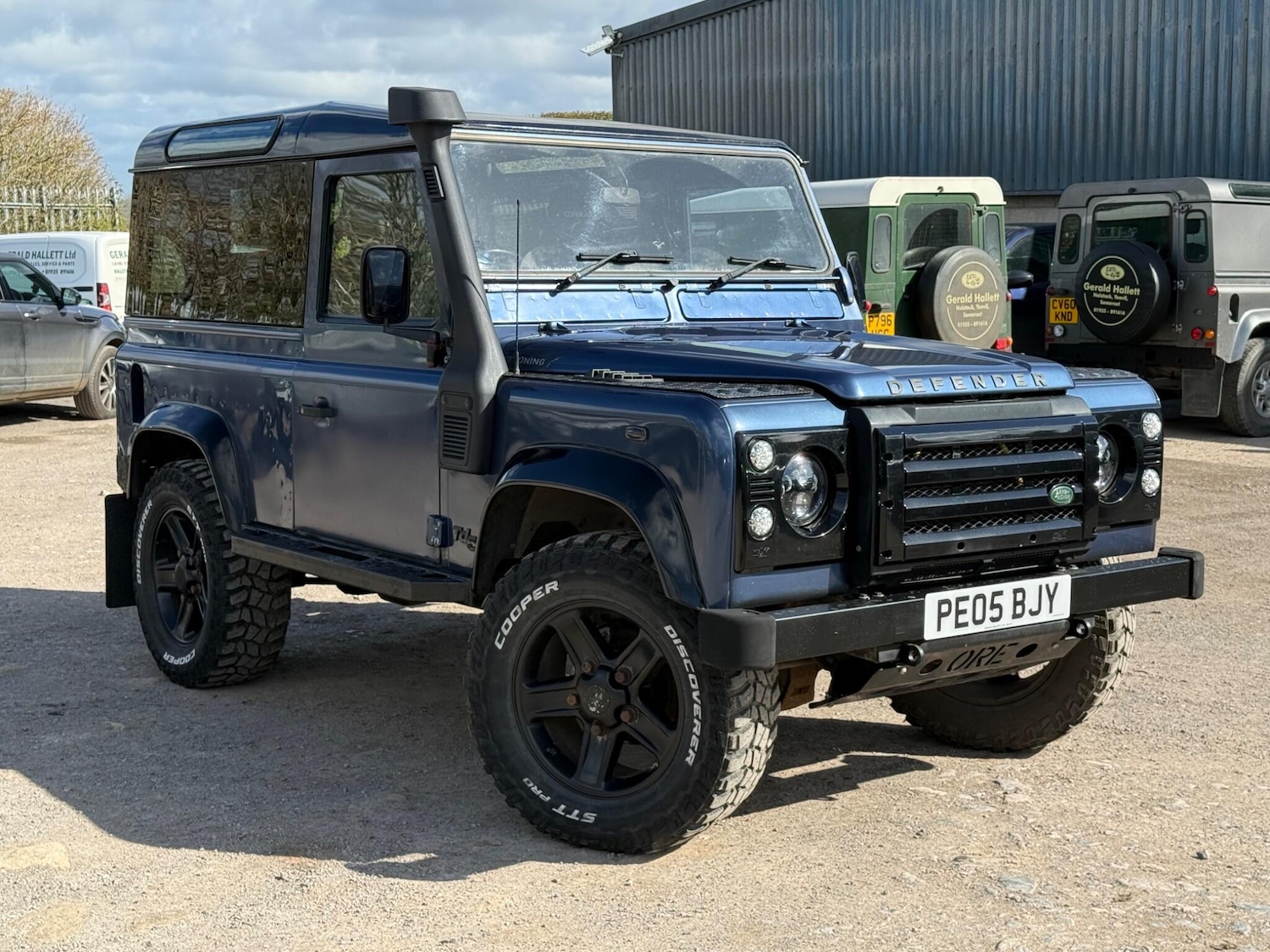 Used Land Rover Defender 90 2005 for sale - 78047701: Photo 5
