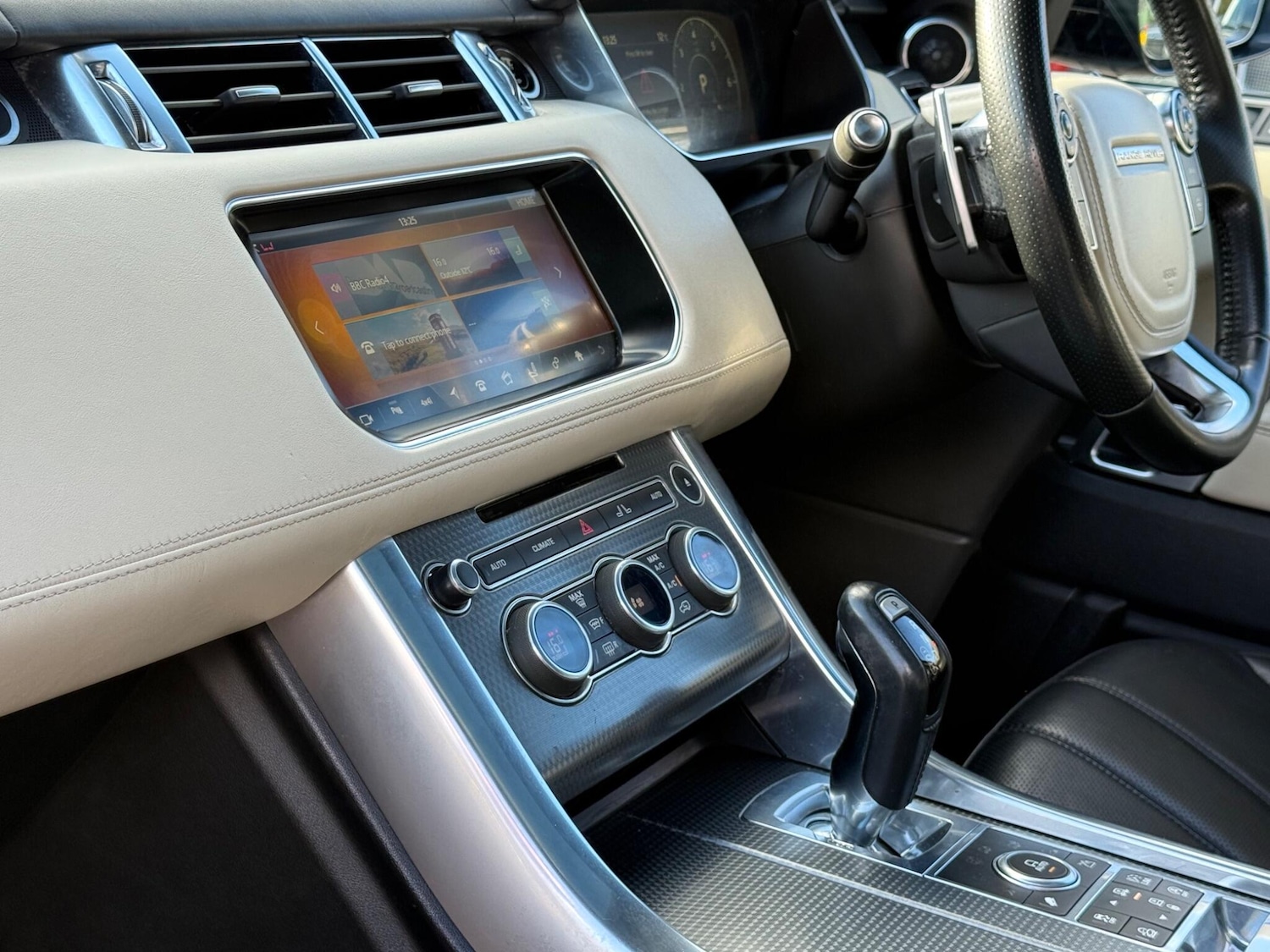 Used Land Rover Range Rover Sport 2017 for sale - 76432132: Photo 13