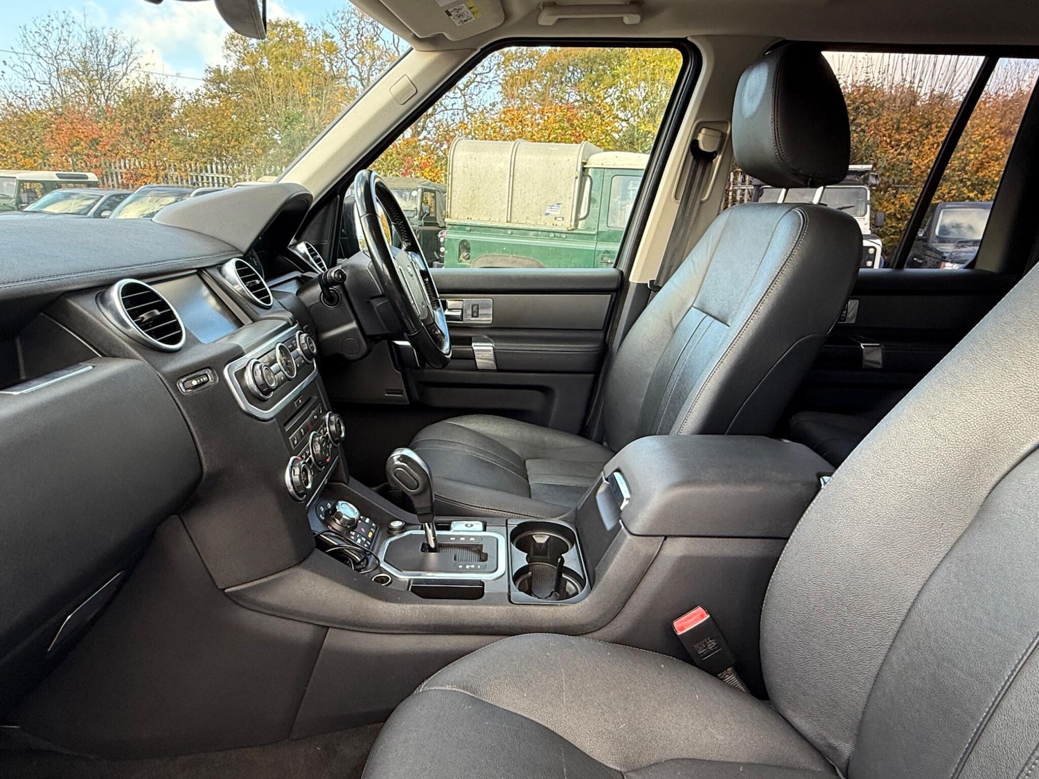 Used Land Rover Discovery 2010 for sale - 76987886: Photo 26