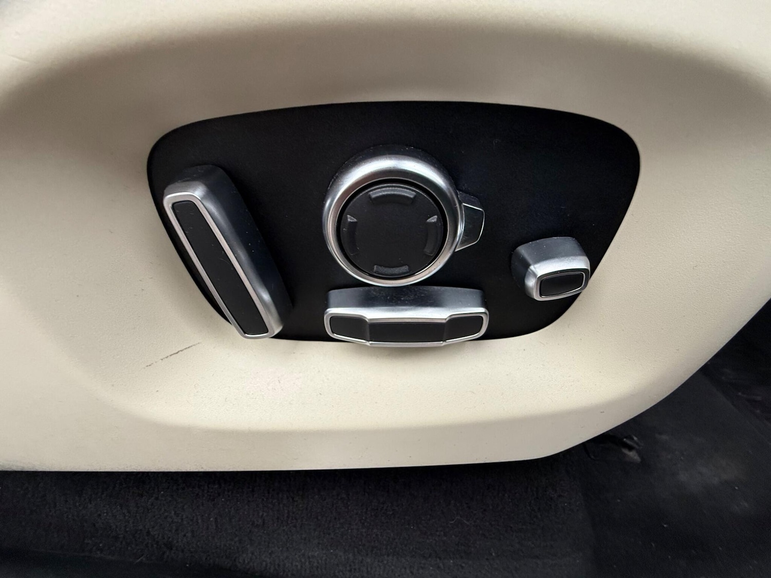 Used Land Rover Range Rover Sport 2017 for sale - 76612989: Photo 23