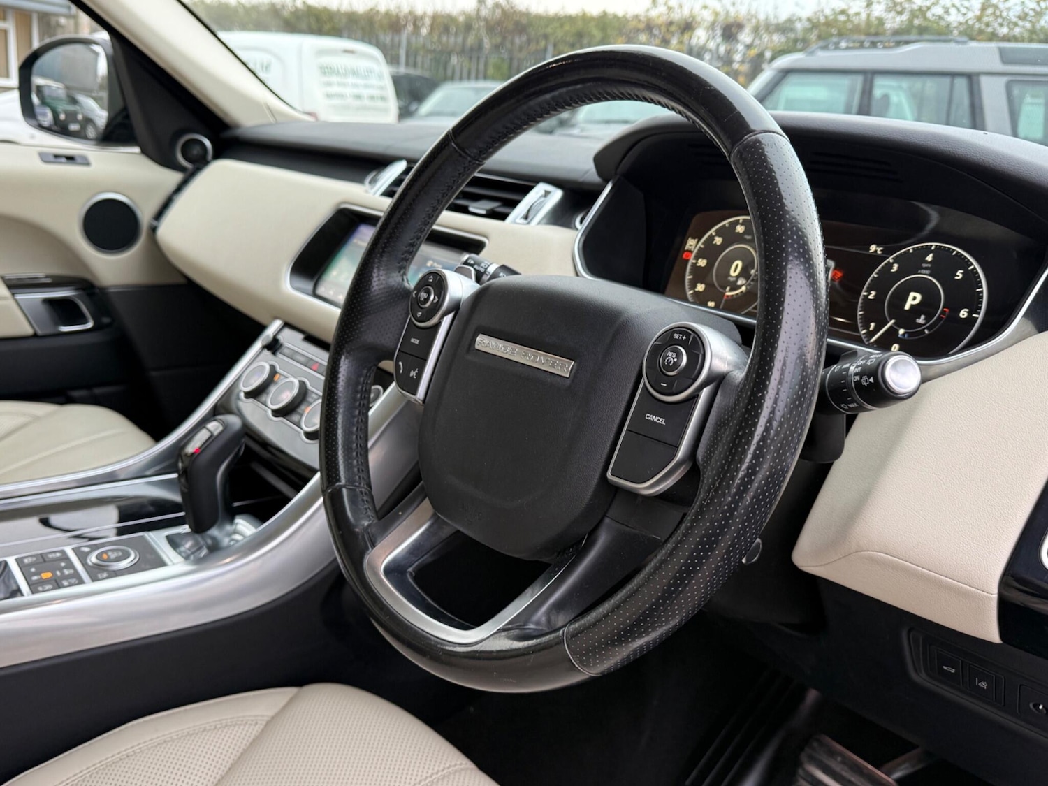 Used Land Rover Range Rover Sport 2017 for sale - 76612989: Photo 29