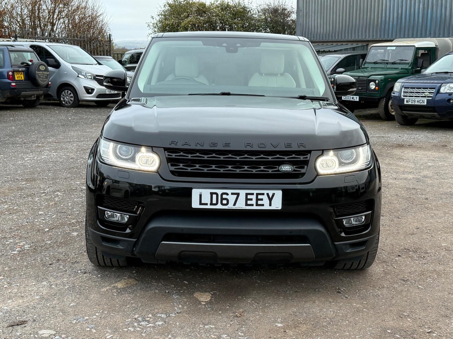 Used Land Rover Range Rover Sport 2017 for sale - 76612989: Photo 3