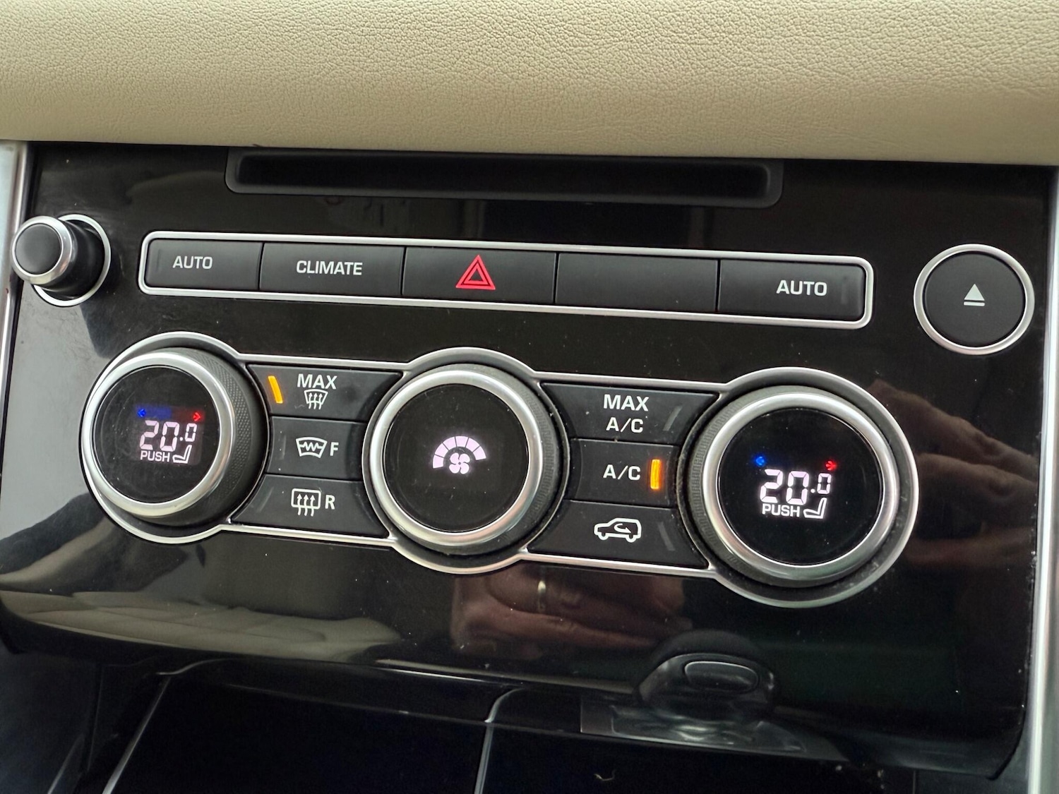 Used Land Rover Range Rover Sport 2017 for sale - 76612989: Photo 32