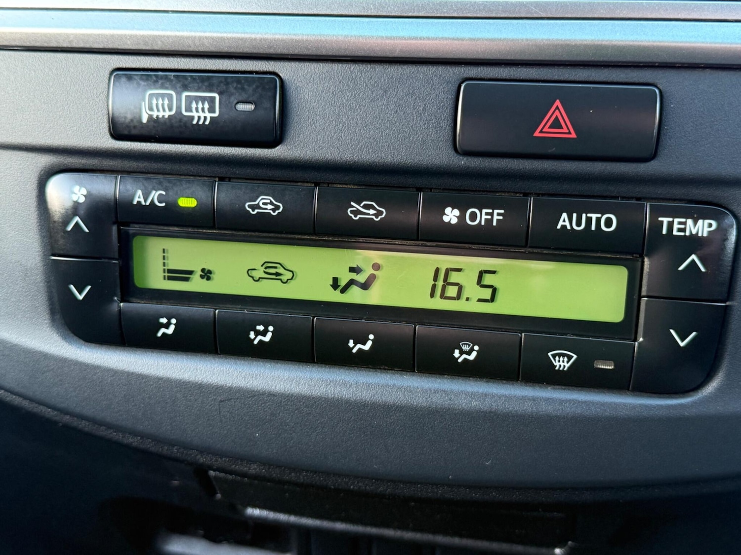 Used Toyota Hilux 2014 for sale - 76189026: Photo 24