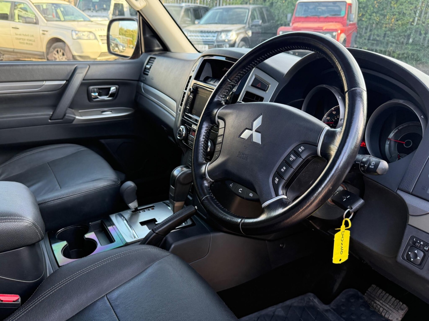 Used Mitsubishi Shogun 2017 for sale - 76151667: Photo 14