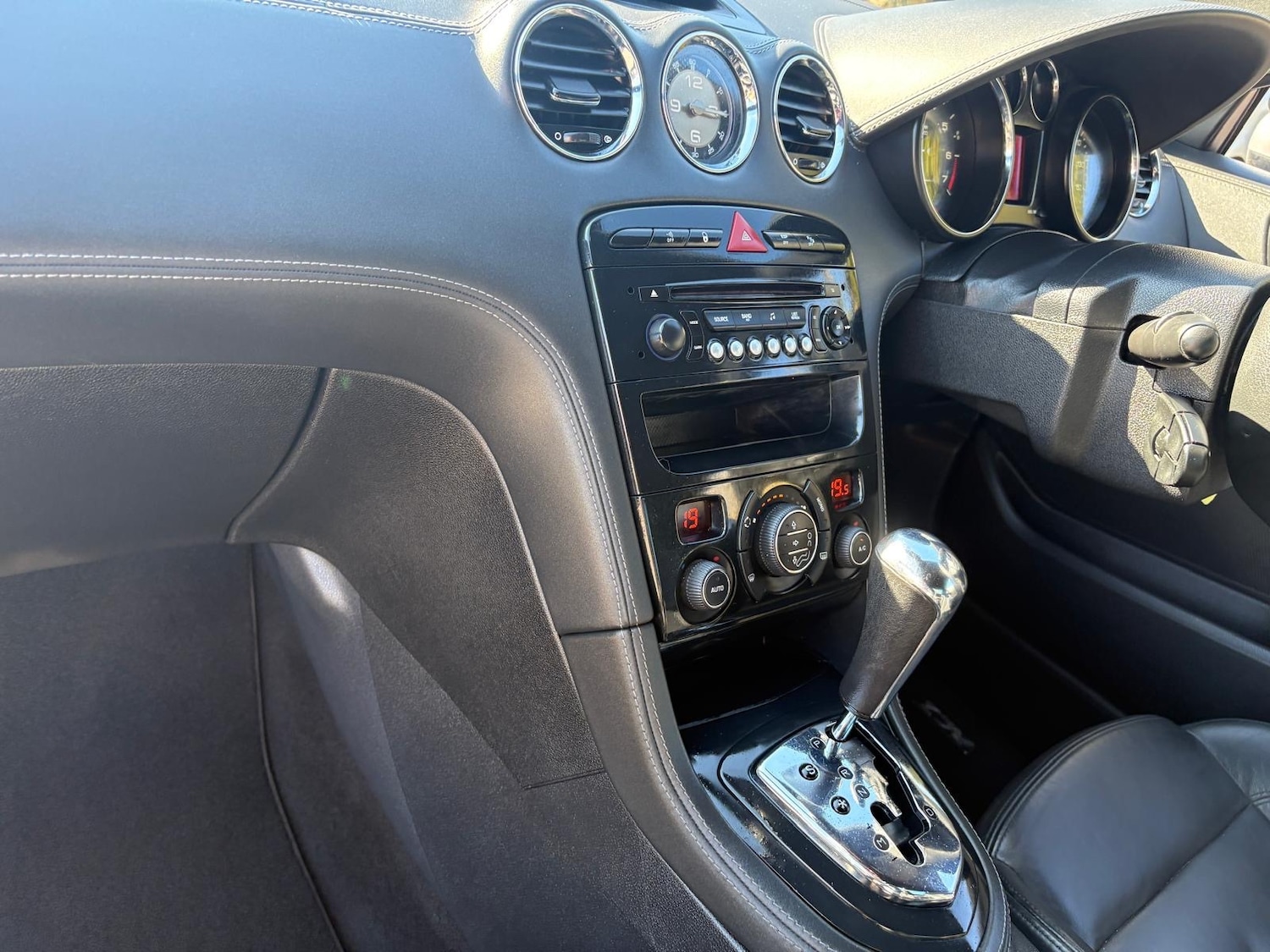 Used Peugeot RCZ 2012 for sale - 78117912: Photo 25