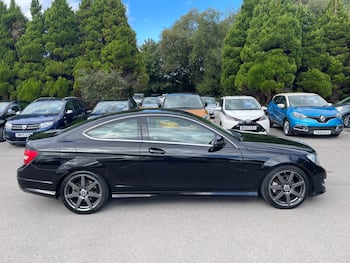 Used Mercedes-Benz C Class 2015 for sale - 79732164: Photo