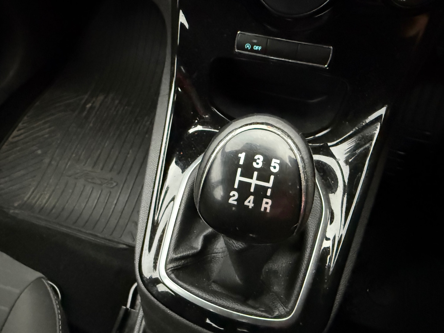 Used Ford Fiesta 2013 for sale - 77147960: Photo 17