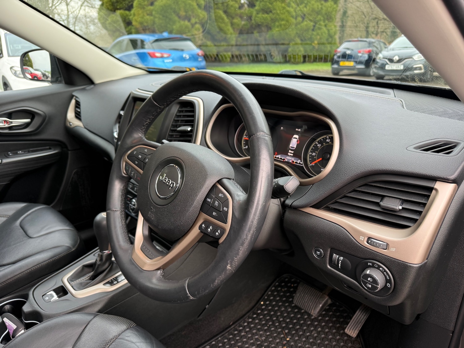 Used Jeep Cherokee 2014 for sale - 77324690: Photo 16