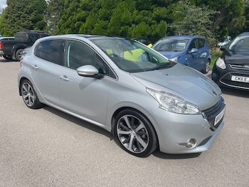 Used Peugeot 208 2014 for sale - 79041891: Photo