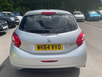 Used Peugeot 208 2014 for sale - 79041891: Photo