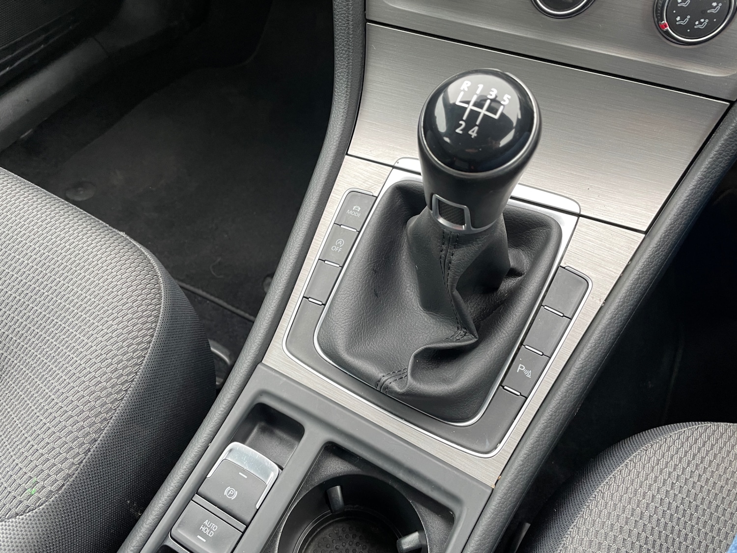 Used Volkswagen Golf 2017 for sale - 77168010: Photo 19