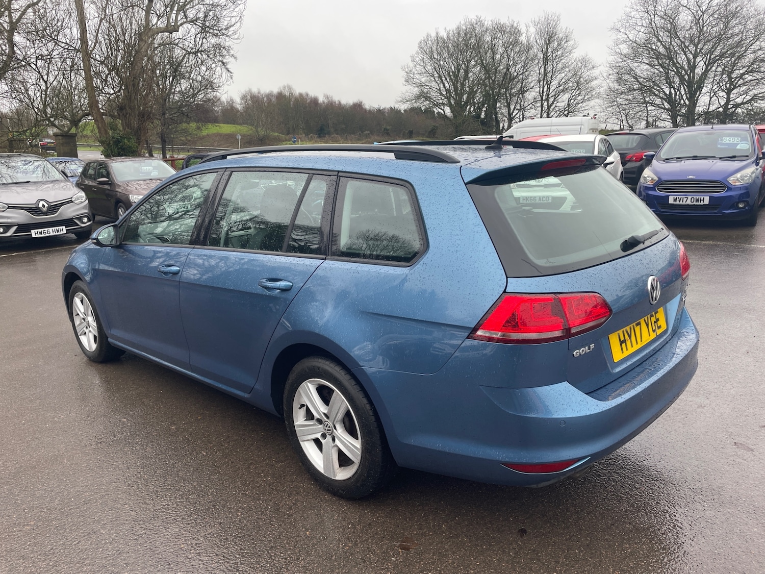Used Volkswagen Golf 2017 for sale - 77168010: Photo 7