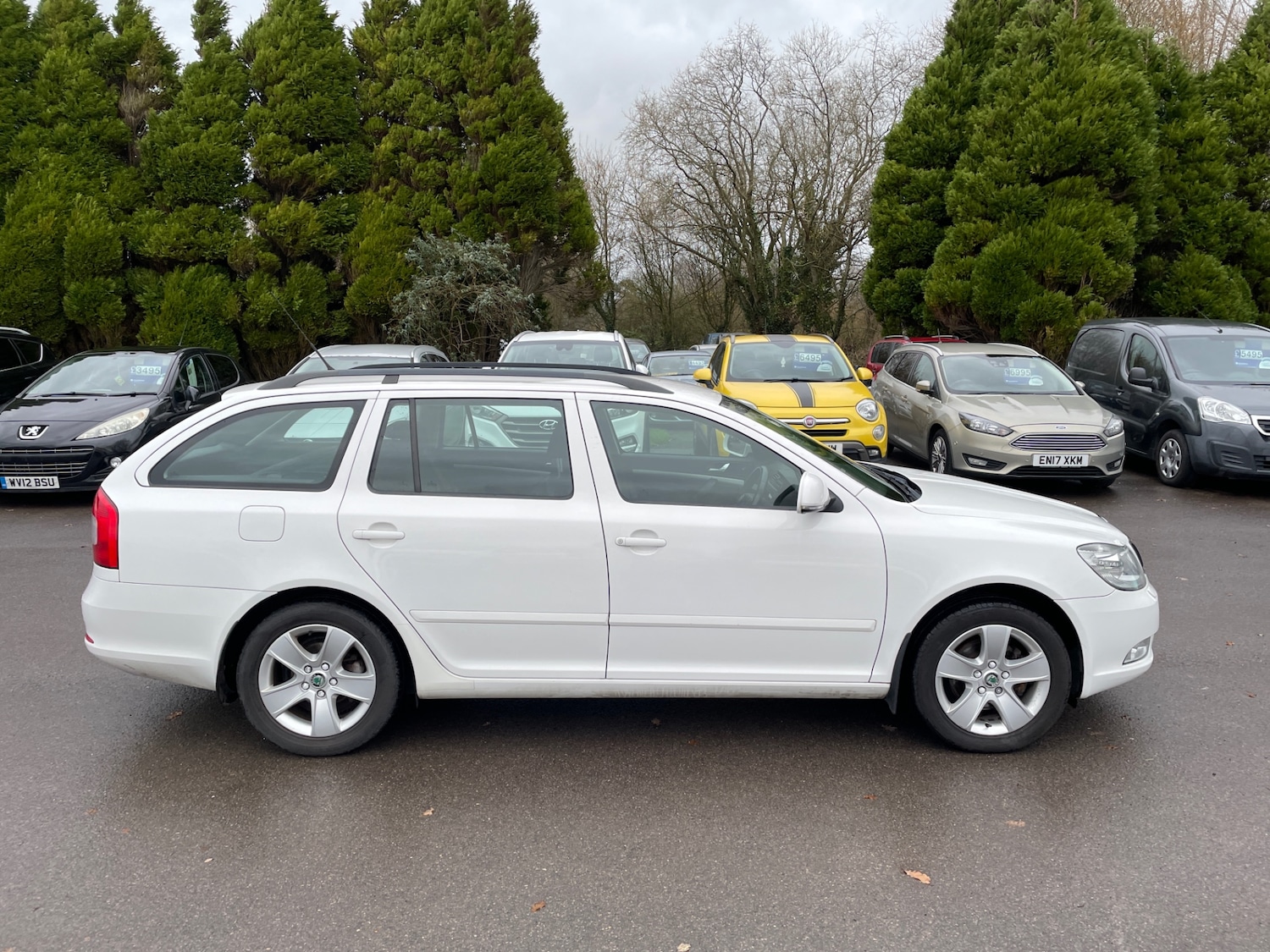 Used Skoda Octavia 2009 for sale - 76861891: Photo 2