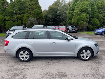 Used Skoda Octavia 2018 for sale - 75983188: Photo