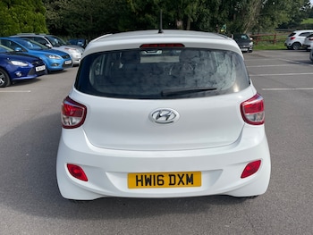 Used Hyundai i10 2016 for sale - 76037531: Photo