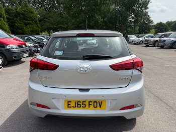 Used Hyundai i20 2015 for sale - 78883775: Photo