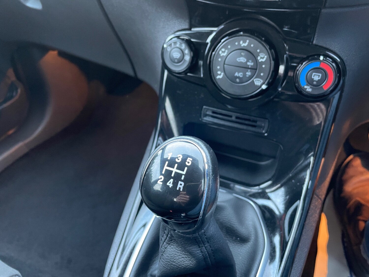 Used Ford Fiesta 2015 for sale - 76861908: Photo 18