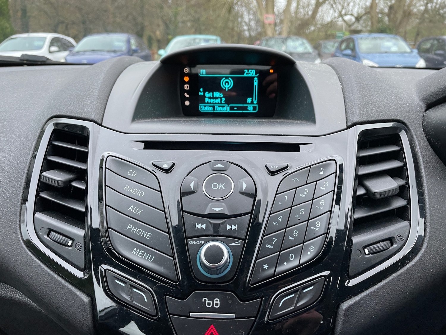 Used Ford Fiesta 2015 for sale - 76861908: Photo 5