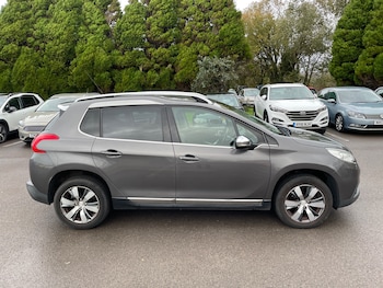 Used Peugeot 2008 2015 for sale - 76451986: Photo