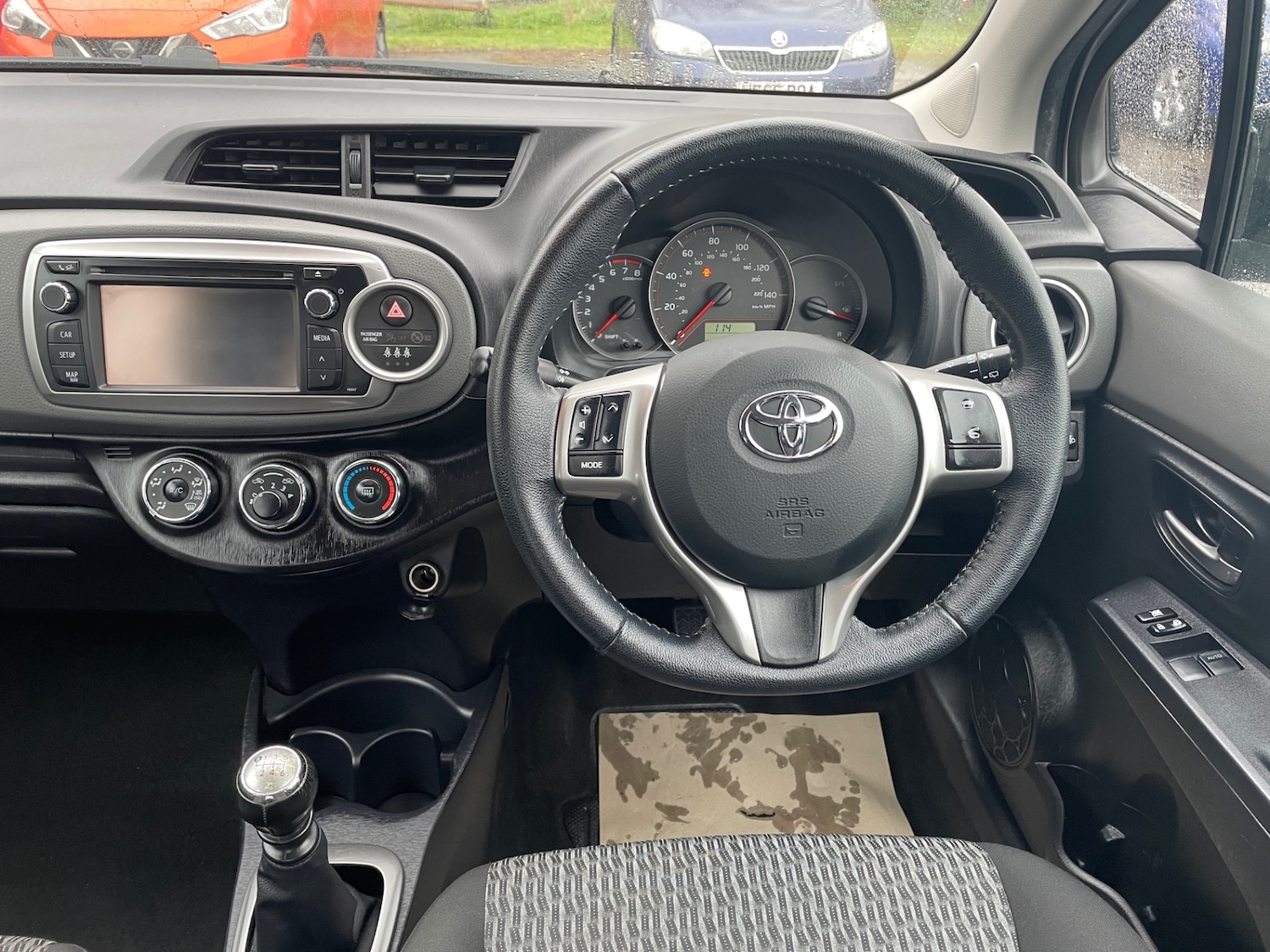 Used Toyota Yaris 2013 for sale - 77790233: Photo 10