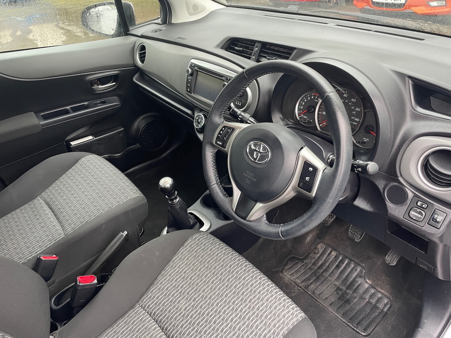 Used Toyota Yaris 2013 for sale - 77790233: Photo 11