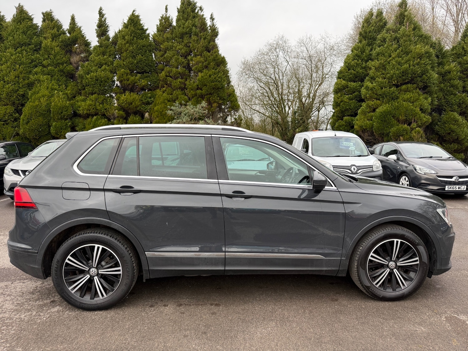 Used Volkswagen Tiguan 2018 for sale - 77803477: Photo 2