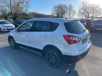 Used Suzuki SX4 S-Cross 2015 for sale - 77054878: Photo