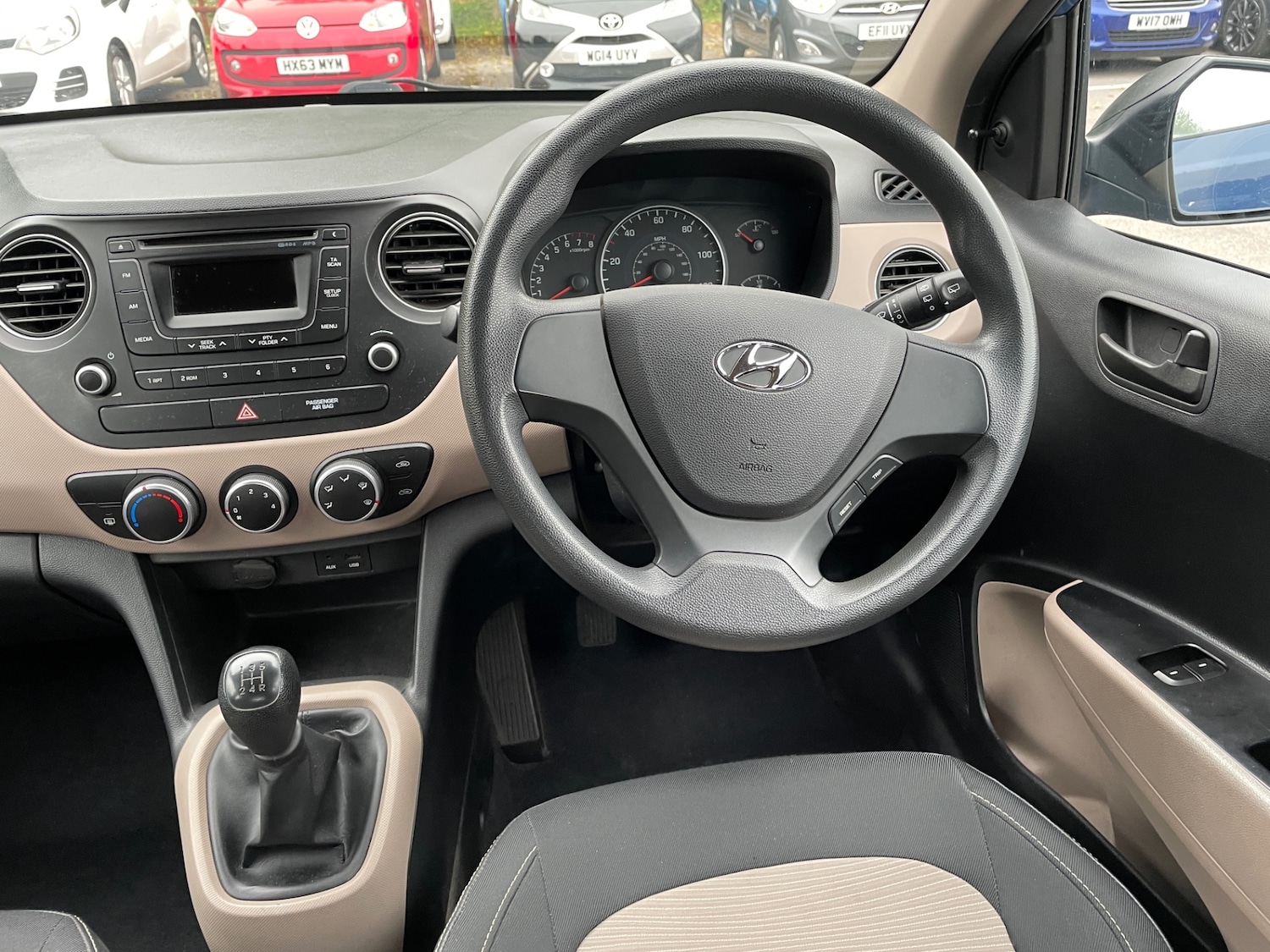 Used Hyundai i10 2014 for sale - 76275980: Photo 11