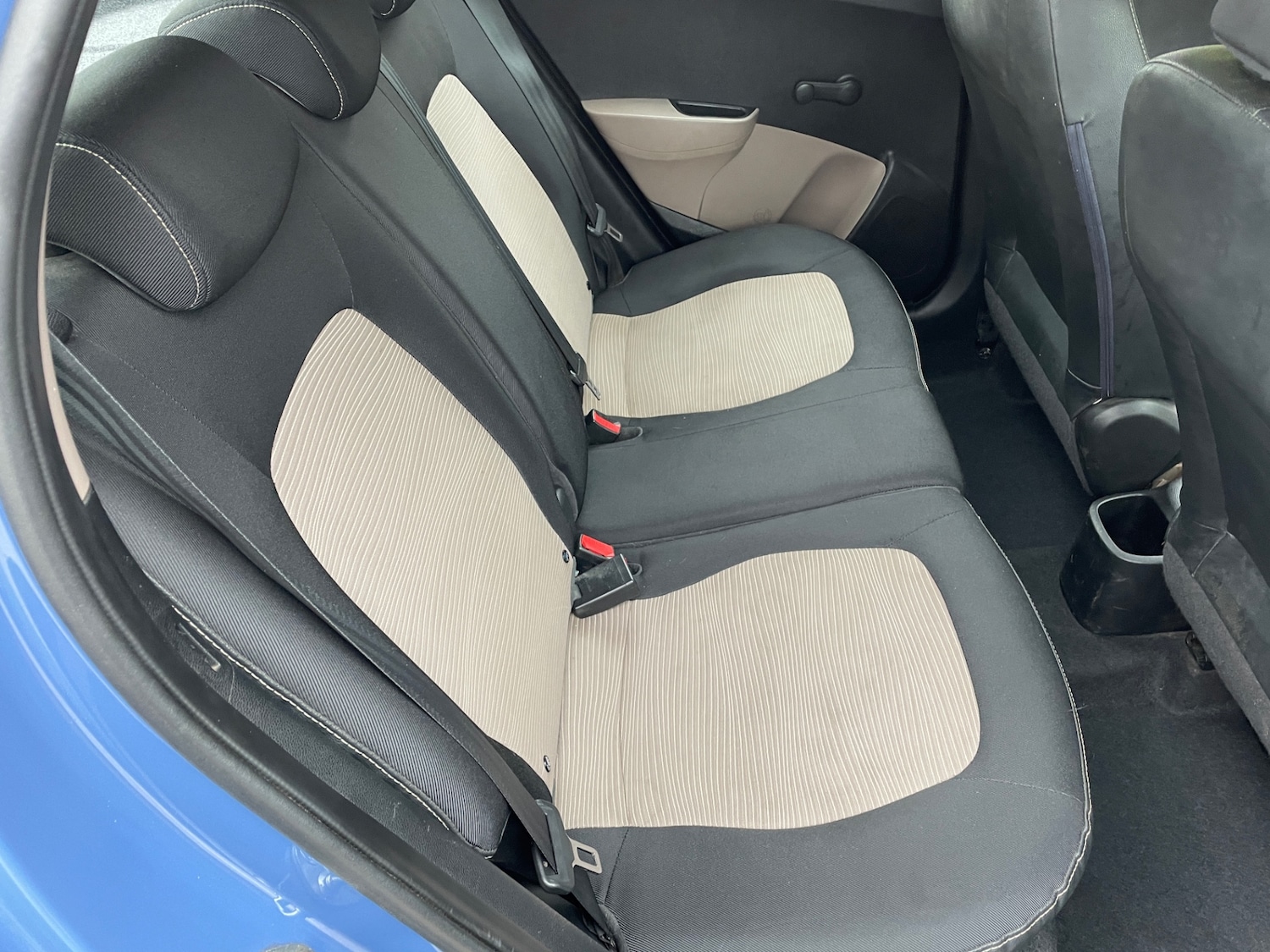 Used Hyundai i10 2014 for sale - 76275980: Photo 14