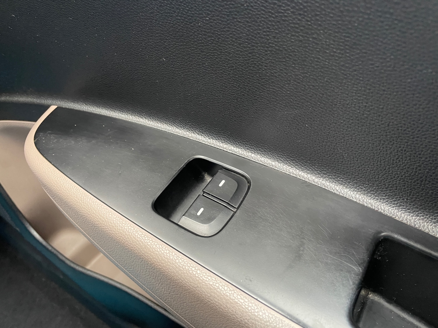 Used Hyundai i10 2014 for sale - 76275980: Photo 19