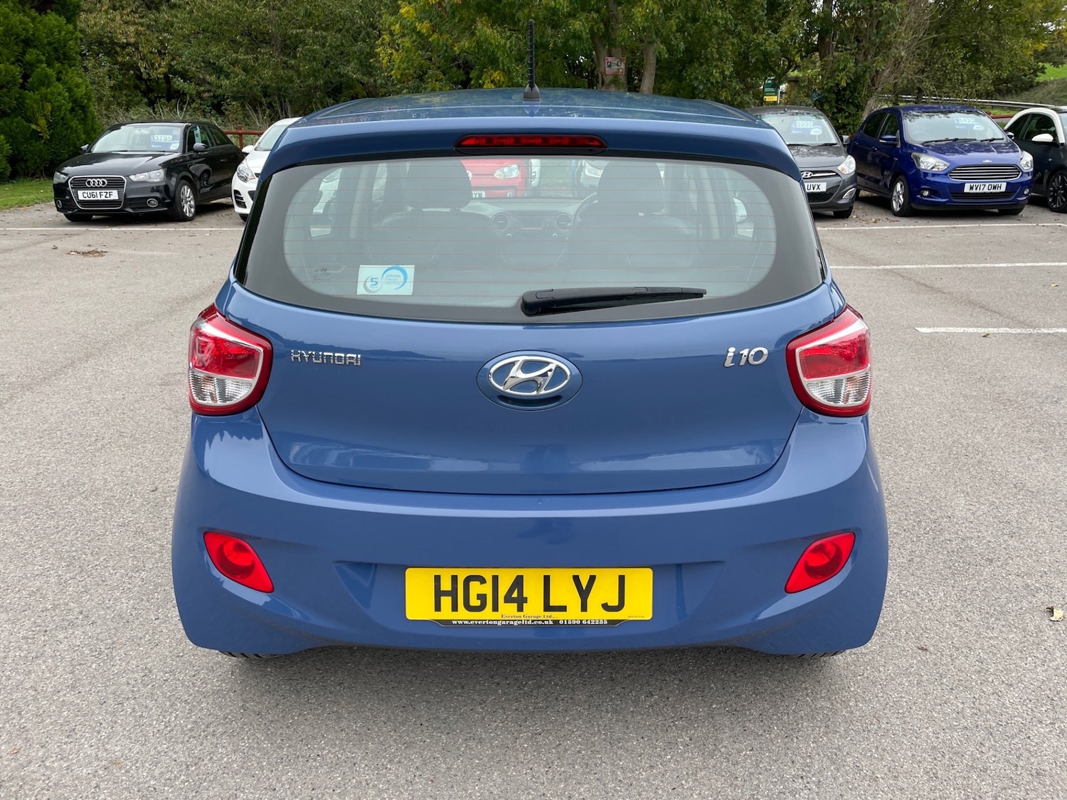 Used Hyundai i10 2014 for sale - 76275980: Photo 4