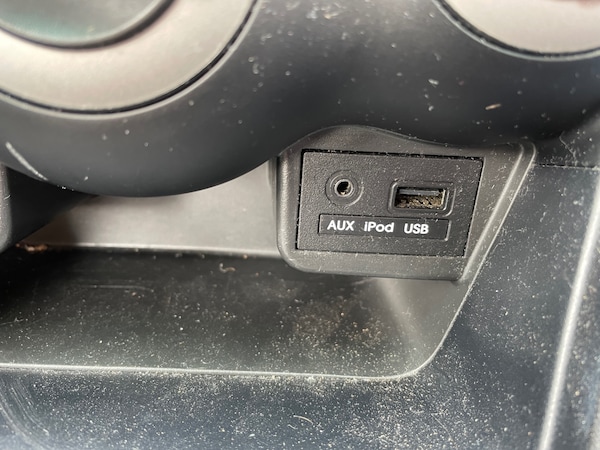 Used Hyundai i10 2011 for sale - 74902853: Photo 18