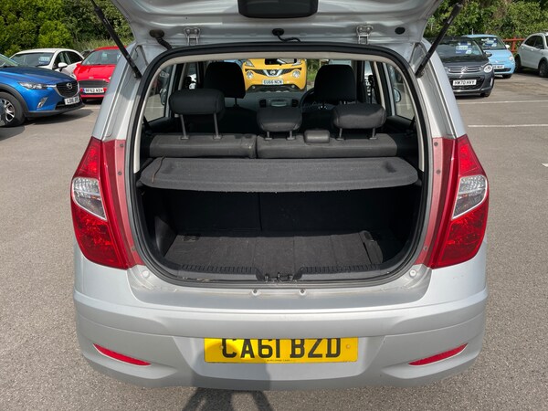 Used Hyundai i10 2011 for sale - 74902853: Photo 5