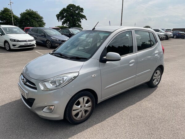 Used Hyundai i10 2011 for sale - 74902853: Photo 8