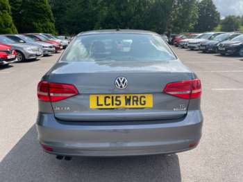 Used Volkswagen Jetta 2015 for sale - 74970196: Photo