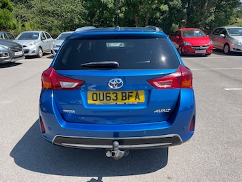 Used Toyota Auris 2013 for sale - 79151880: Photo