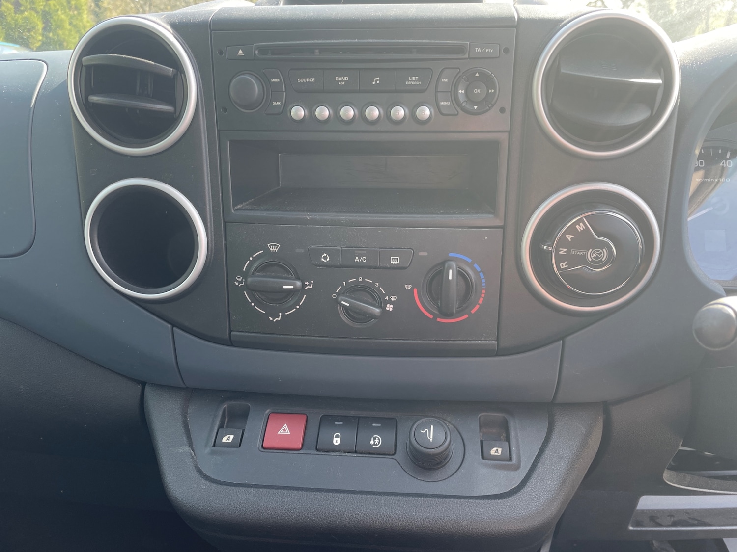 Used Peugeot Partner Tepee 2012 for sale - 78162237: Photo 8