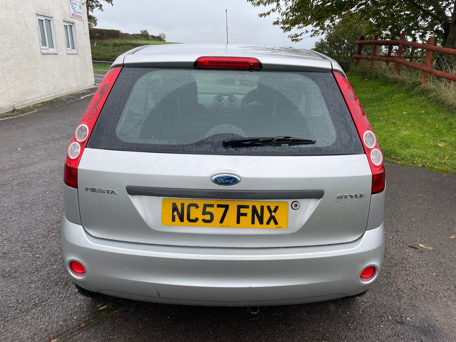 Used Ford Fiesta 2007 for sale - 76352247: Photo 2